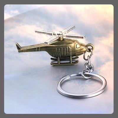 llavero helicóptero en metal, motivos de aviación, aviones y helicópteros, tejidos, cromados, acrílico, metal