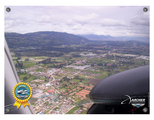 Sabana de Bogotá desde el aire, cursos de aviación para aficionados y de repasos para pilotos, piloto por 2 días, cursos introductorios de aviación, pilotos virtuales, escuela más antigua de aviación en Colombia en cursos para pilotos amateur